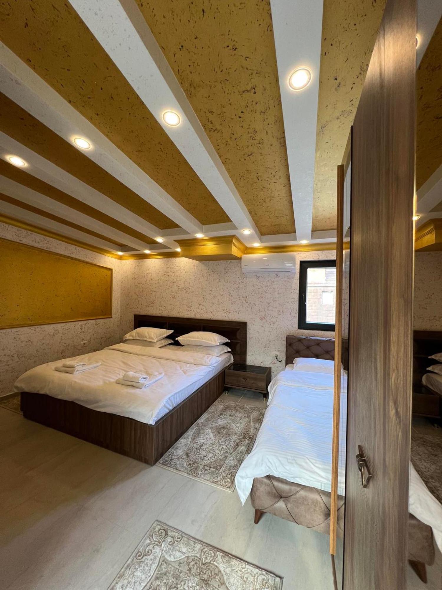 Hotel Premium Pristina Exterior foto